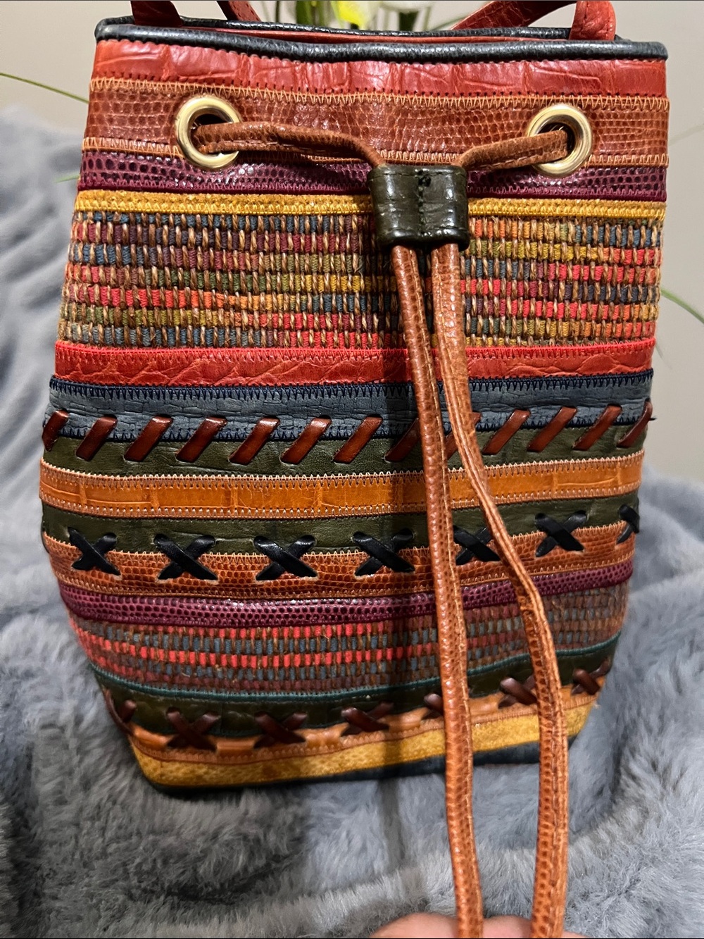 Sharif Vintage Multicolor Small Woven Leather Crossbody Bucket Bag EUC - Picture 2 of 7